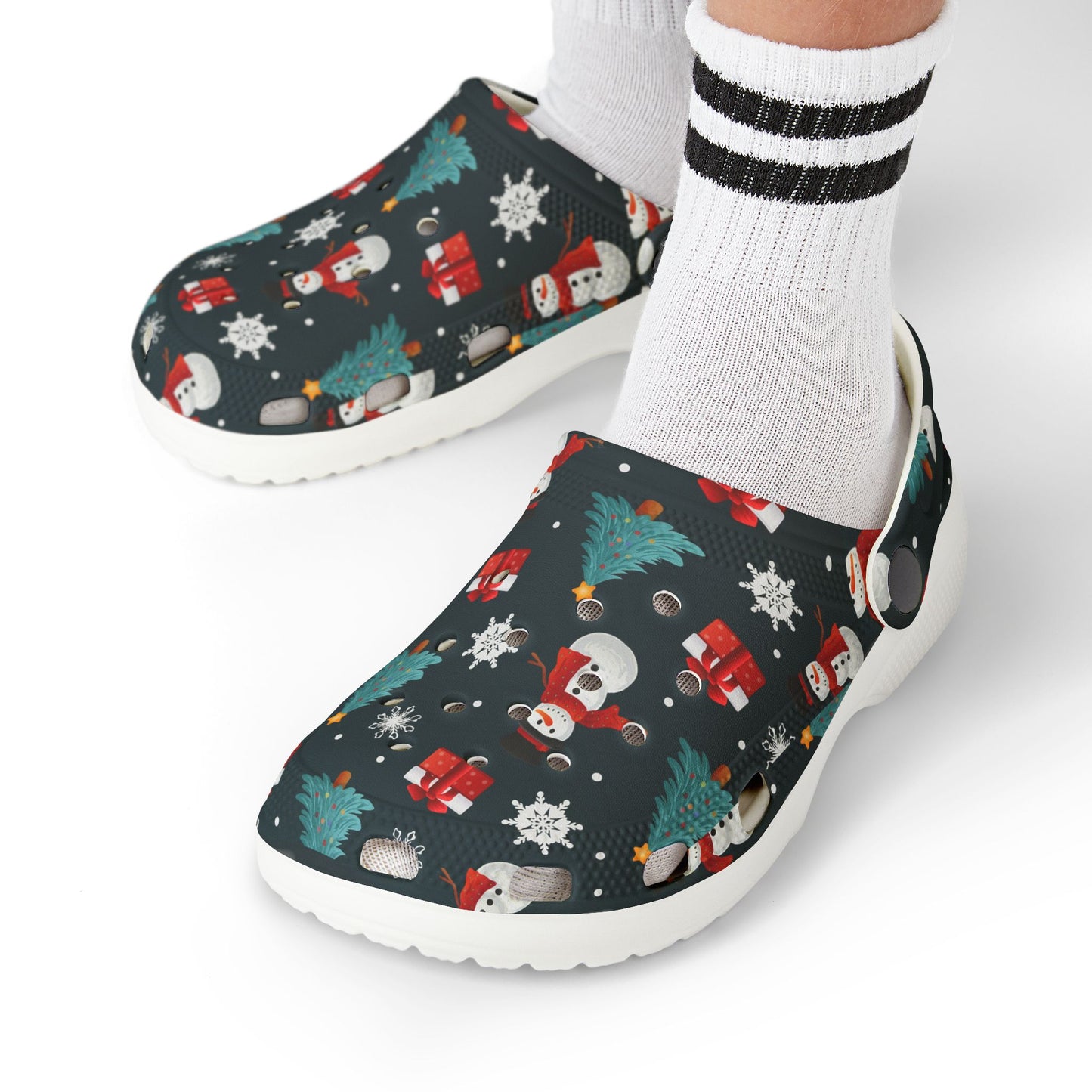 Festive Kid's Clogs with Christmas Design - Perfect for Holiday Cheer, Playtime, Parties, Home Use, Family Gatherings